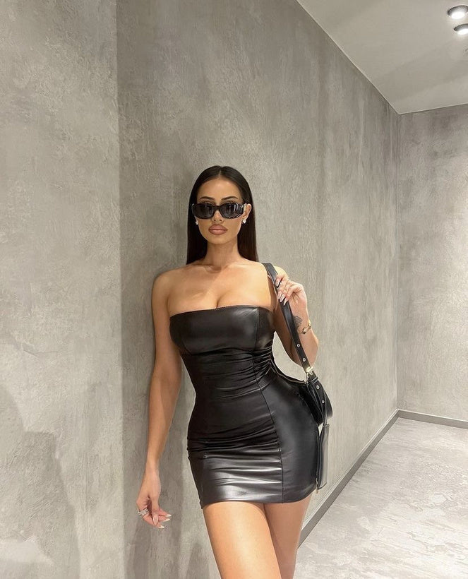Vestido negro tipo cuero