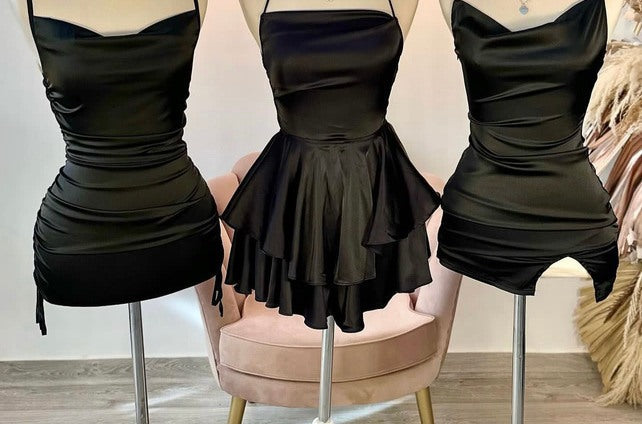 Vestido negro drapeado