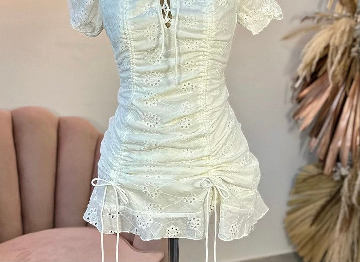 Vestido blanco bordado